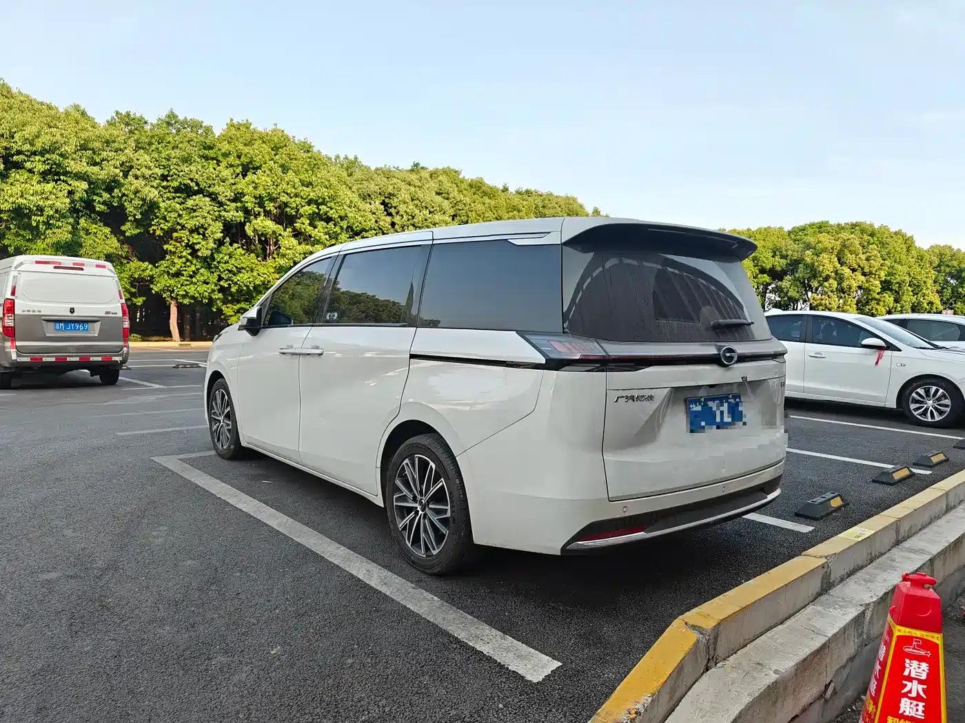Trumpchi E8 2024 Glory Series 2.0L Glory Edition — миниатюра 11