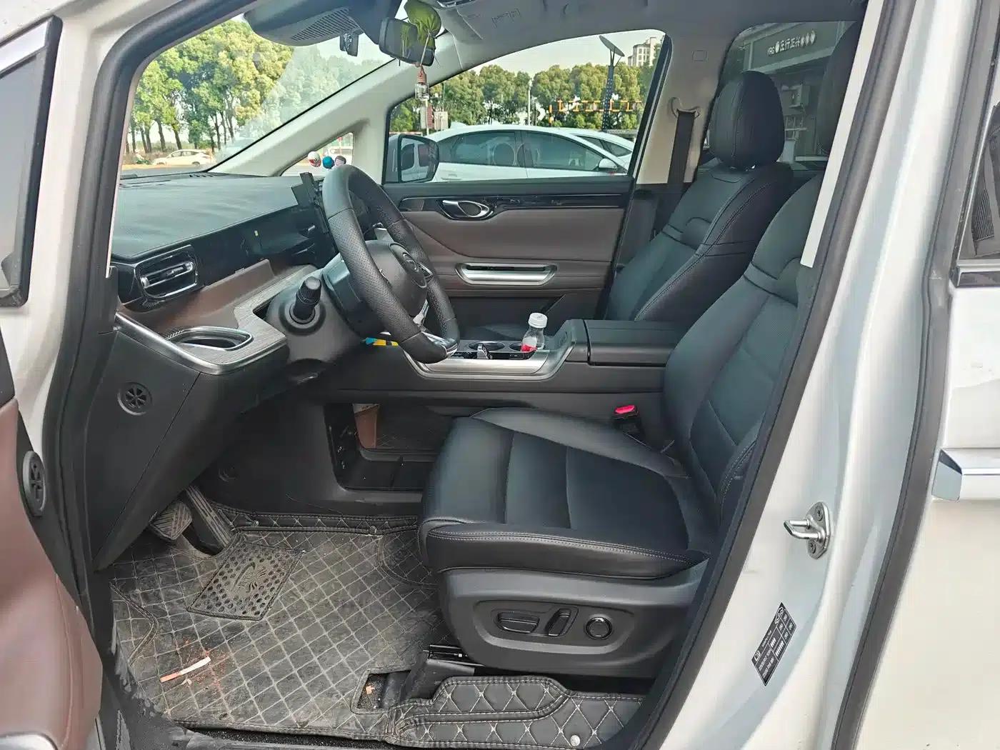 Trumpchi E8 2024 Glory Series 2.0L Glory Edition — миниатюра 9