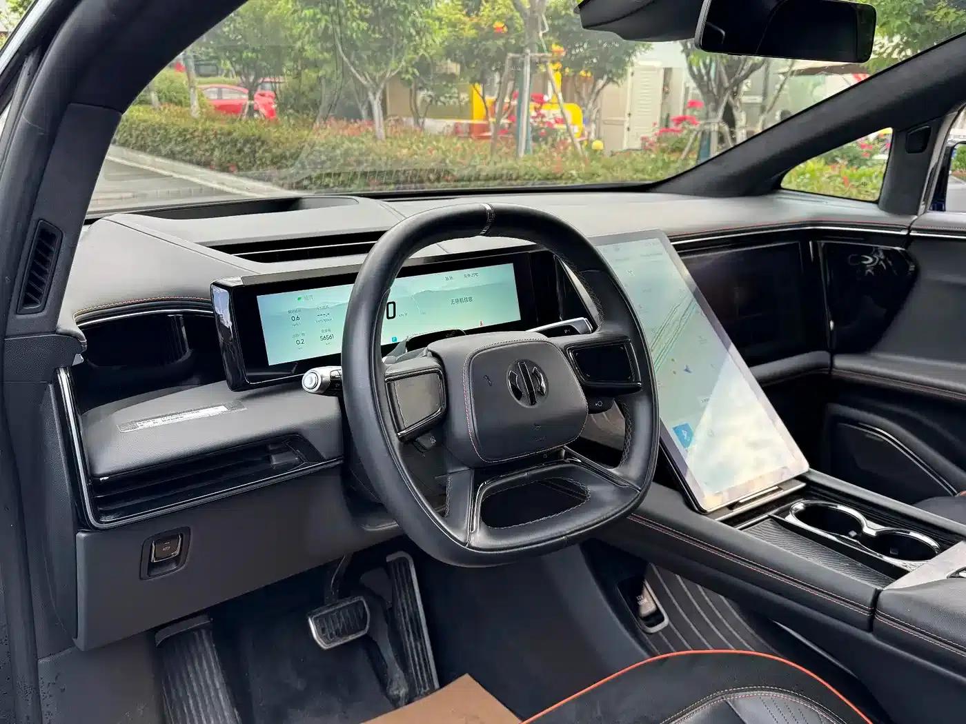 HiPhi X 2021 Flagship Edition 6-seater — миниатюра 12