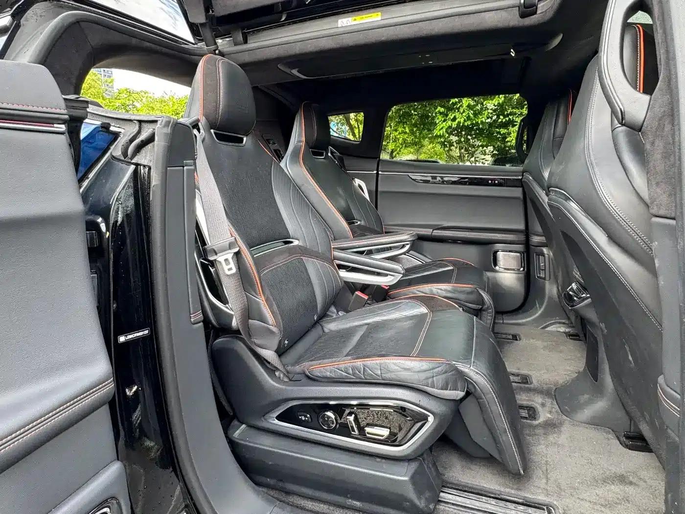 HiPhi X 2021 Flagship Edition 6-seater — миниатюра 17