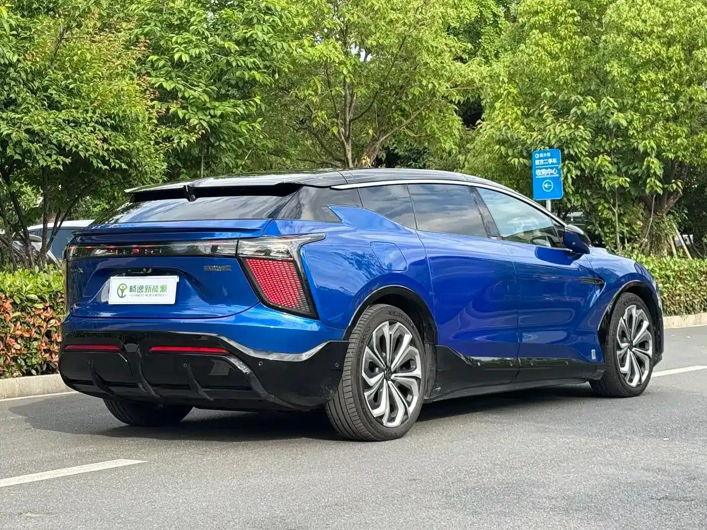 HiPhi X 2021 Flagship Edition 6-seater — миниатюра 3