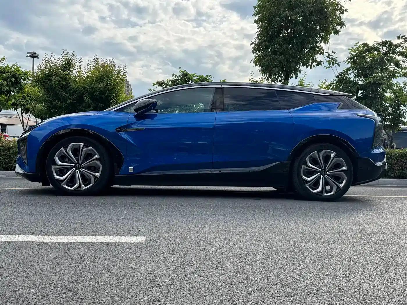 HiPhi X 2021 Flagship Edition 6-seater — миниатюра 7