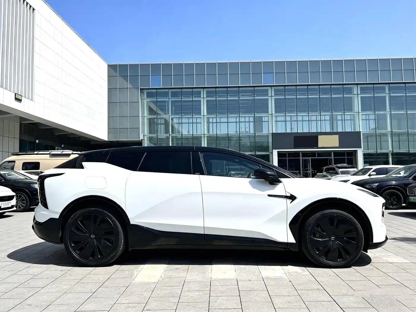 HiPhi X 2021 Luxury 6-seater — миниатюра 8