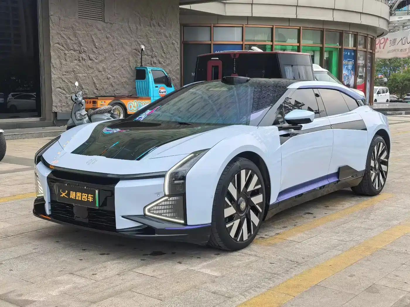 2023 HiPhi Z (Four-seater version) — миниатюра 1