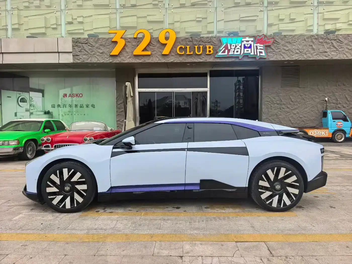 2023 HiPhi Z (Four-seater version) — миниатюра 4