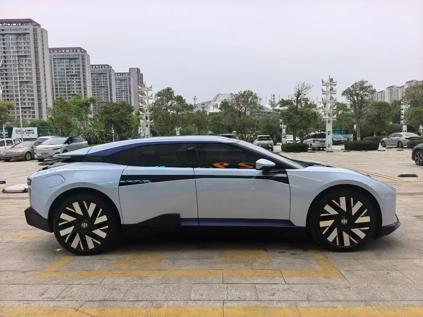 2023 HiPhi Z (Four-seater version) — миниатюра 6