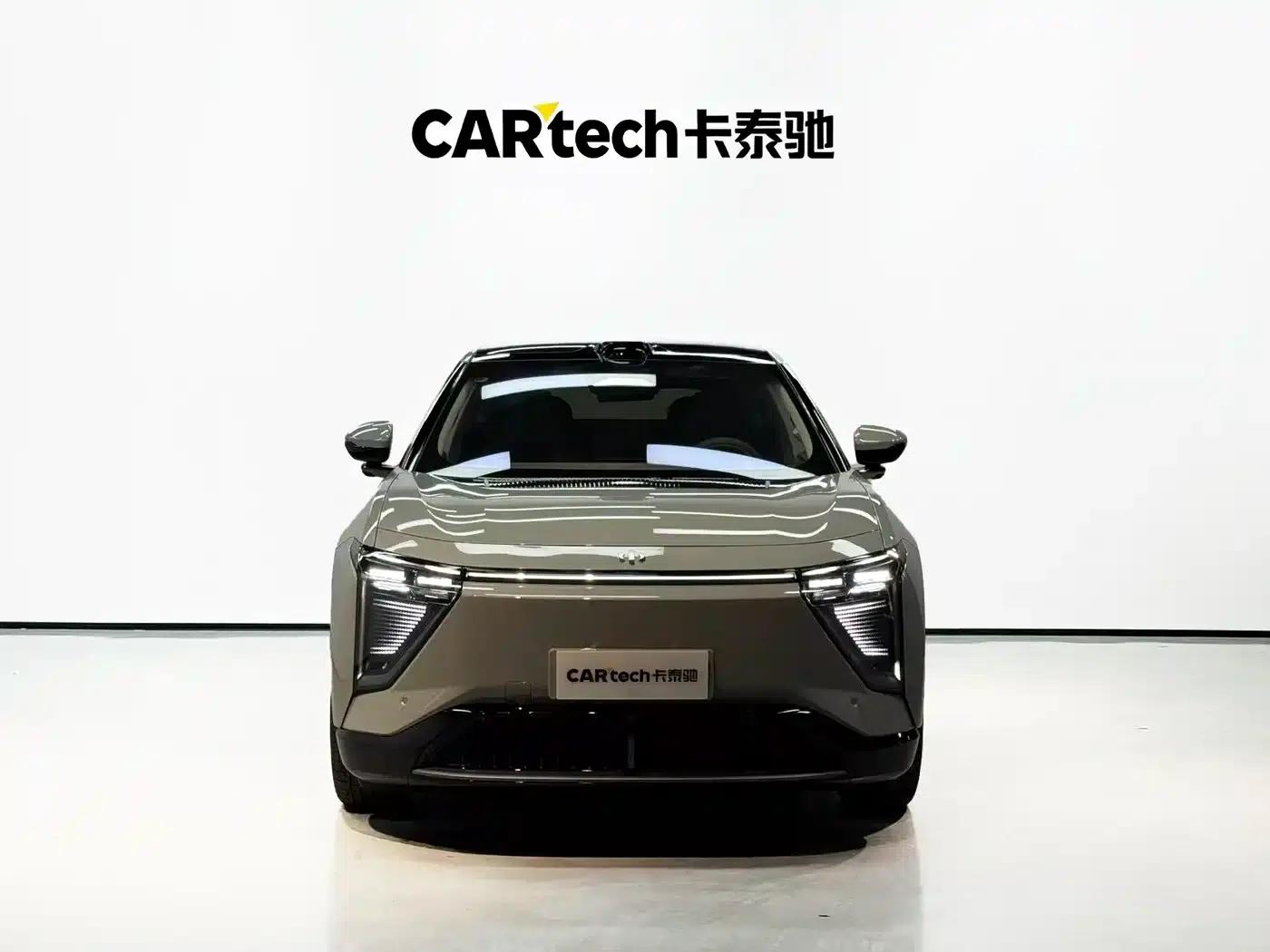 HiPhi Y 2023 560km Elite Edition — миниатюра 2