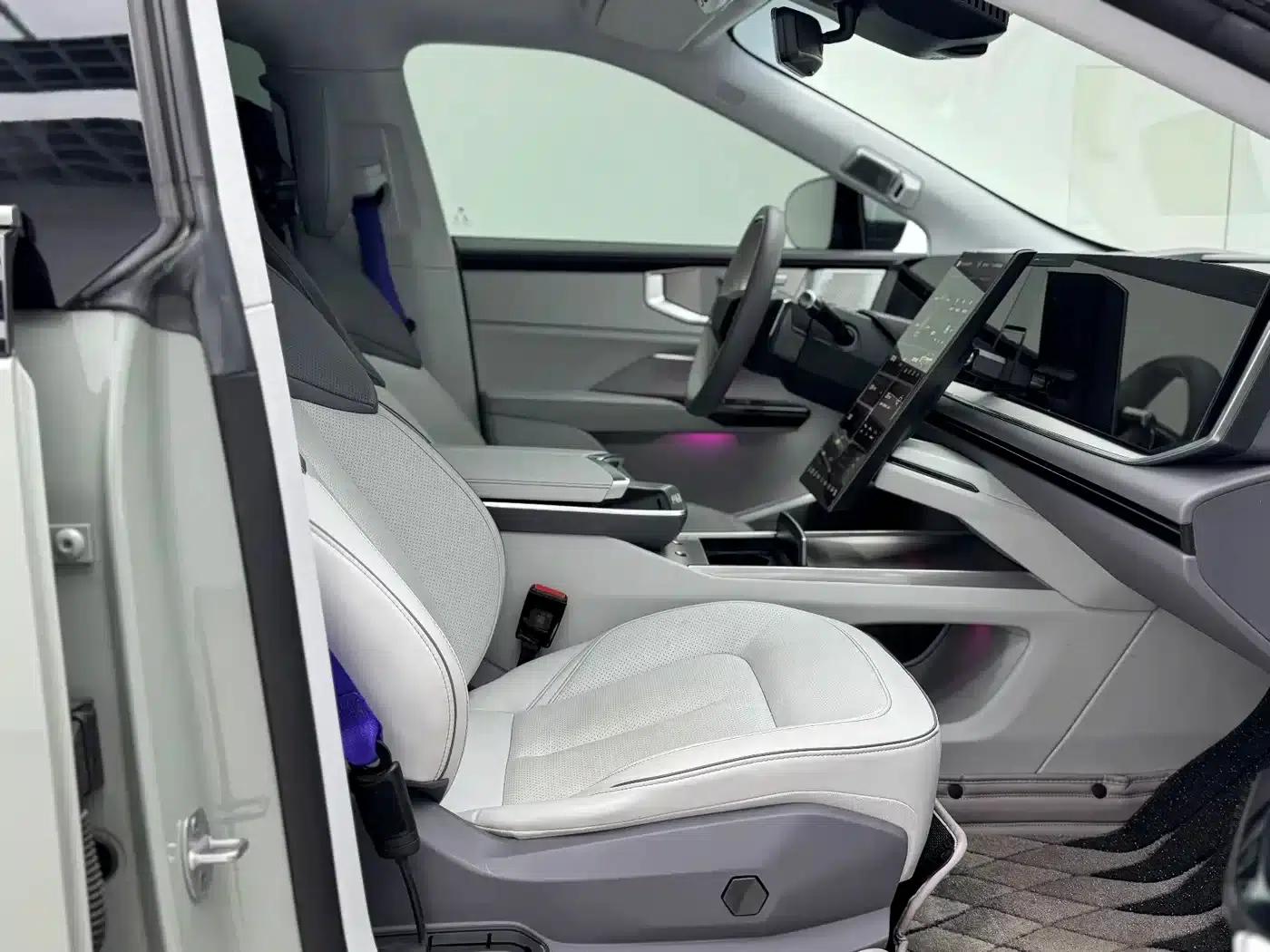 HiPhi Y 2023 560km Elite Edition — миниатюра 19