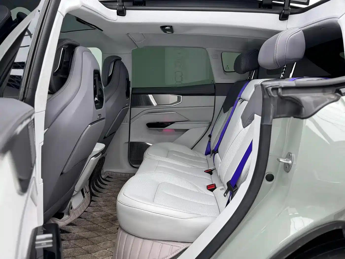 HiPhi Y 2023 560km Elite Edition — миниатюра 7
