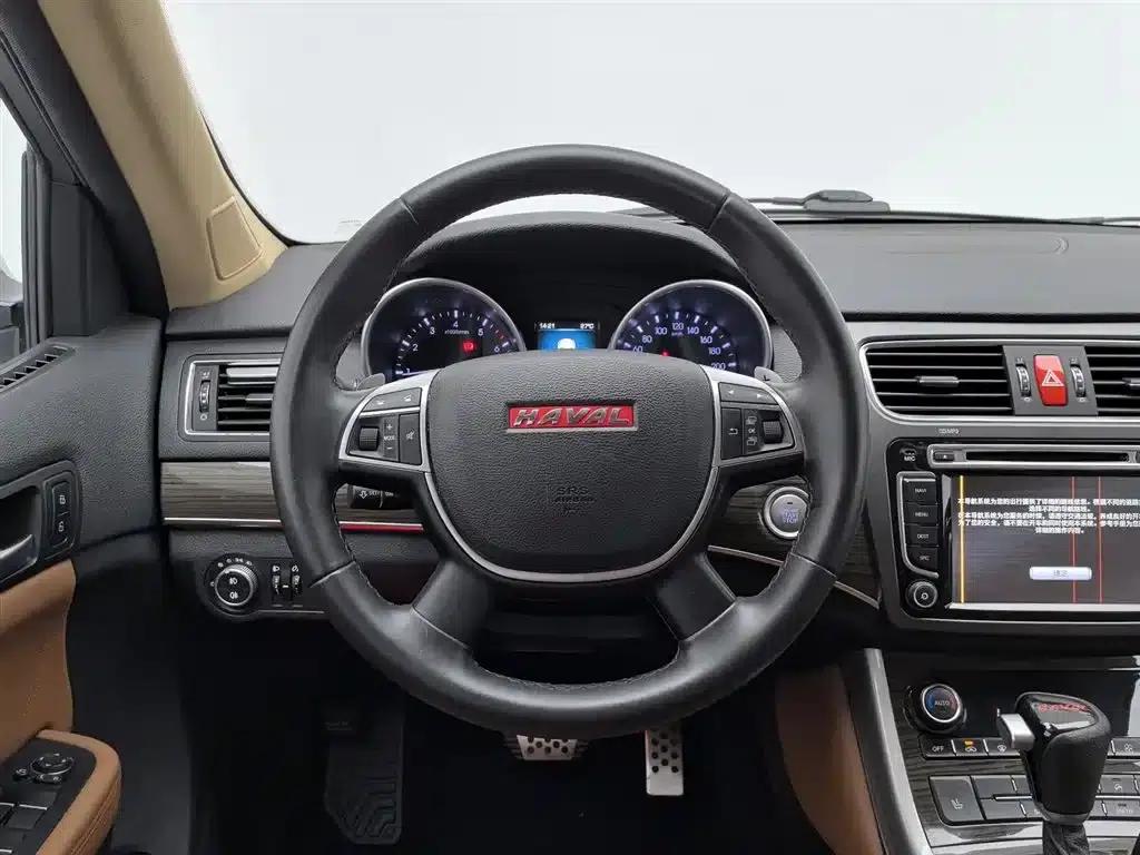 Haval H8 2015 2.0T Two-Wheel Drive Standard Edition — миниатюра 11