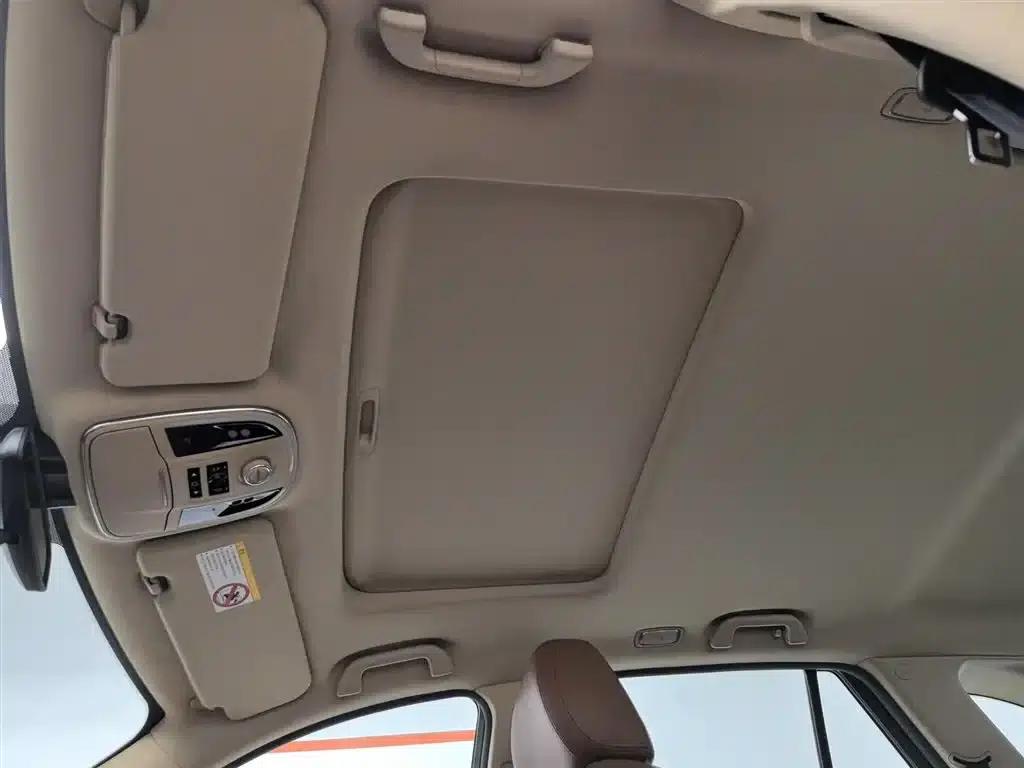 Haval H8 2015 2.0T Two-Wheel Drive Standard Edition — миниатюра 14