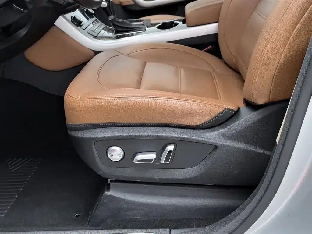 Haval H8 2015 2.0T Two-Wheel Drive Standard Edition — миниатюра 20