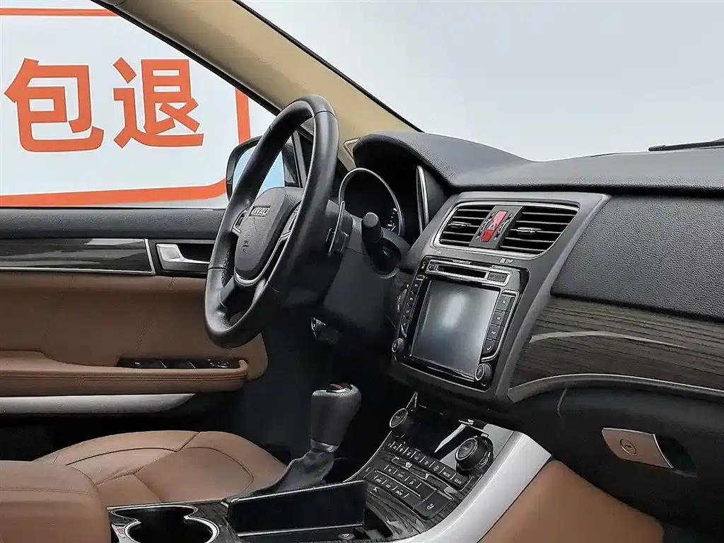 Haval H8 2015 2.0T Two-Wheel Drive Standard Edition — миниатюра 22