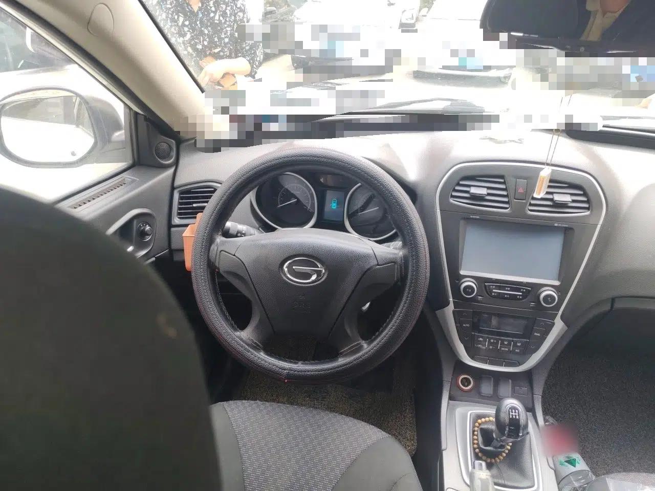 GAC Trumpchi GS5 2012 2.0L Manual Two-Wheel Drive Comfort Edition — миниатюра 11