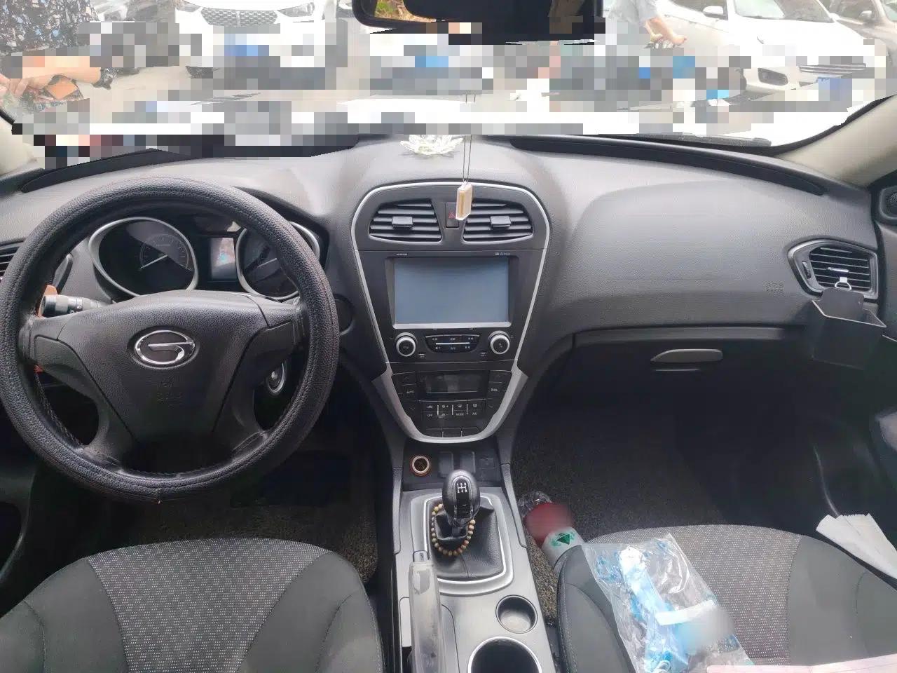 GAC Trumpchi GS5 2012 2.0L Manual Two-Wheel Drive Comfort Edition — миниатюра 10