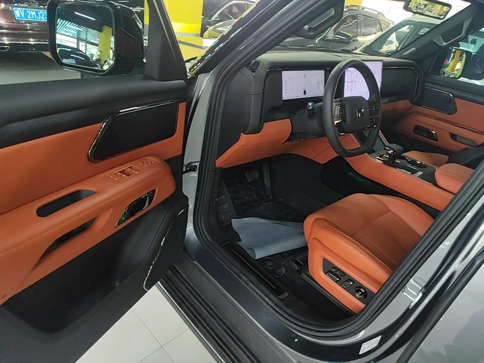 Polestones 01 2023 Deluxe 6-Seater Version — миниатюра 19