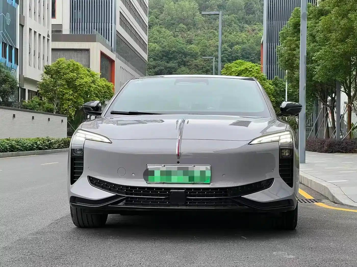 Hongqi EH7 2025 Model 690 Smart Selection Edition — миниатюра 2