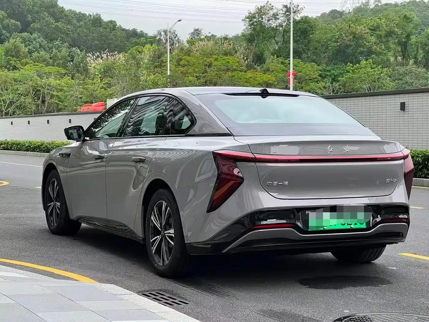 Hongqi EH7 2025 Model 690 Smart Selection Edition — миниатюра 9