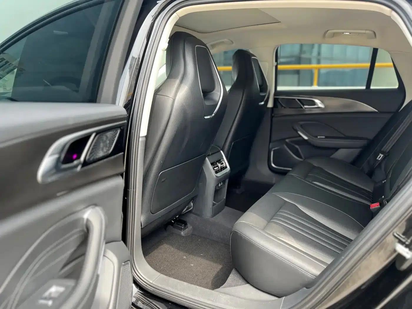 Hongqi H6 2023 2.0T Premium Edition — миниатюра 4