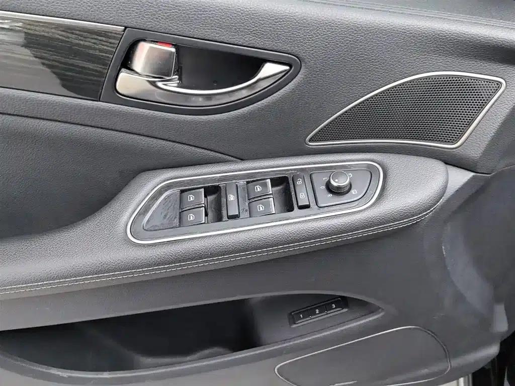 Hongqi H7 2018 3.0L Premium Edition — миниатюра 9