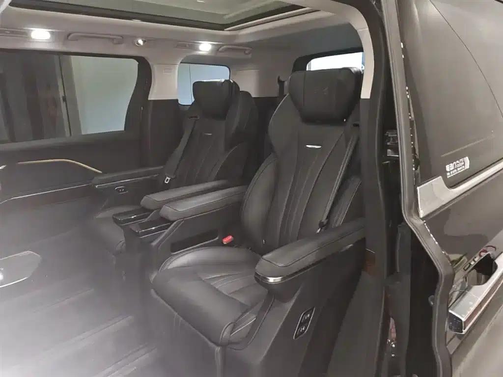 Hongqi HQ9 PHEV 2024 2.0T AWD Luxury Edition — миниатюра 17