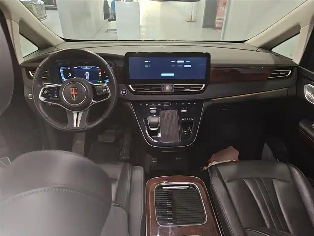 Hongqi HQ9 PHEV 2024 2.0T AWD Luxury Edition — миниатюра 10