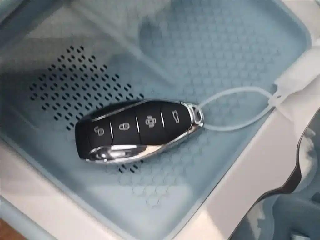 Hongqi Tiangong 08 2025 Model 605 Pioneer Edition — миниатюра 9