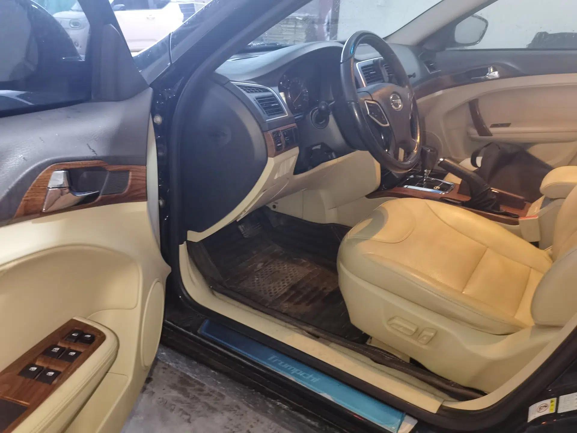 GAC Trumpchi GA5 New Energy 2016 PHEV Deluxe Edition — миниатюра 17
