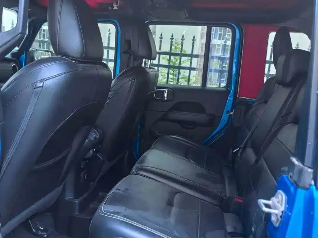 Jeep Wrangler New Energy 2021 Model 4-Door 2.0T 4xe Sahara — миниатюра 5