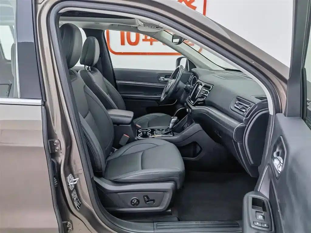 Commander 2018 2.0T 2WD Enjoy Edition (National V Emission Standard) — миниатюра 23