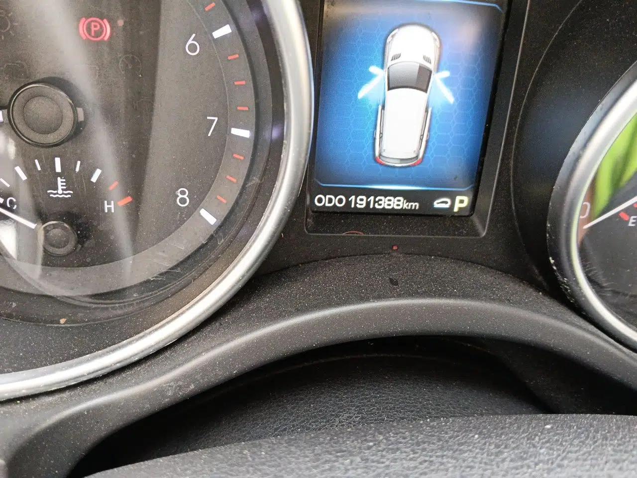 Haval H8 2015 2.0T Two-Wheel-Drive Luxury Version — миниатюра 13