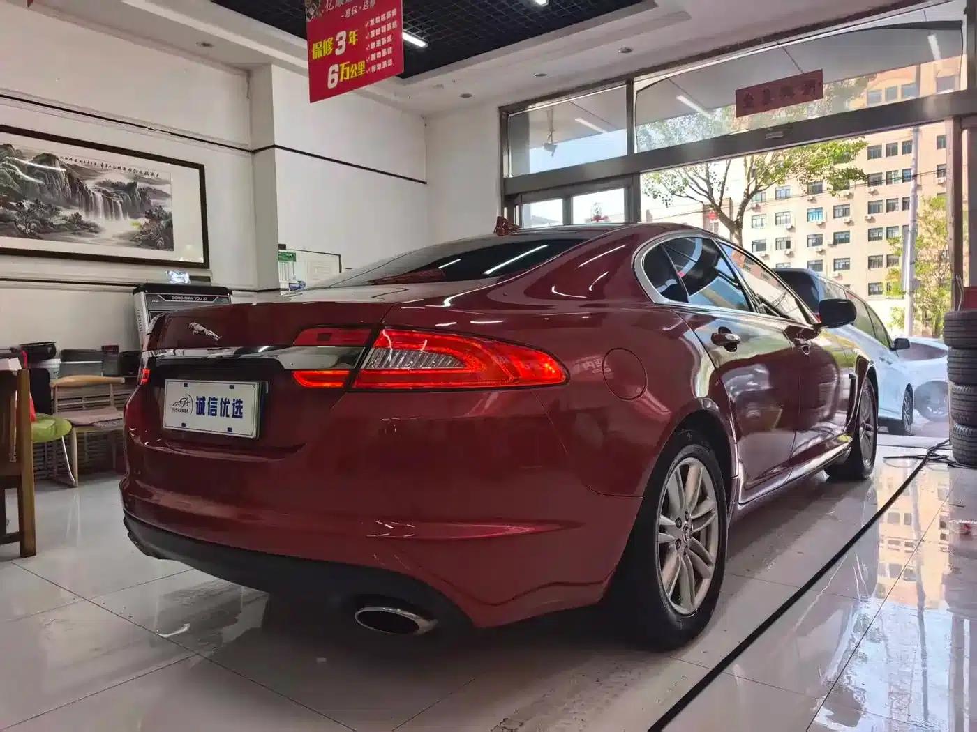 2013 Jaguar XF 2.0T Elegance Edition — миниатюра 13