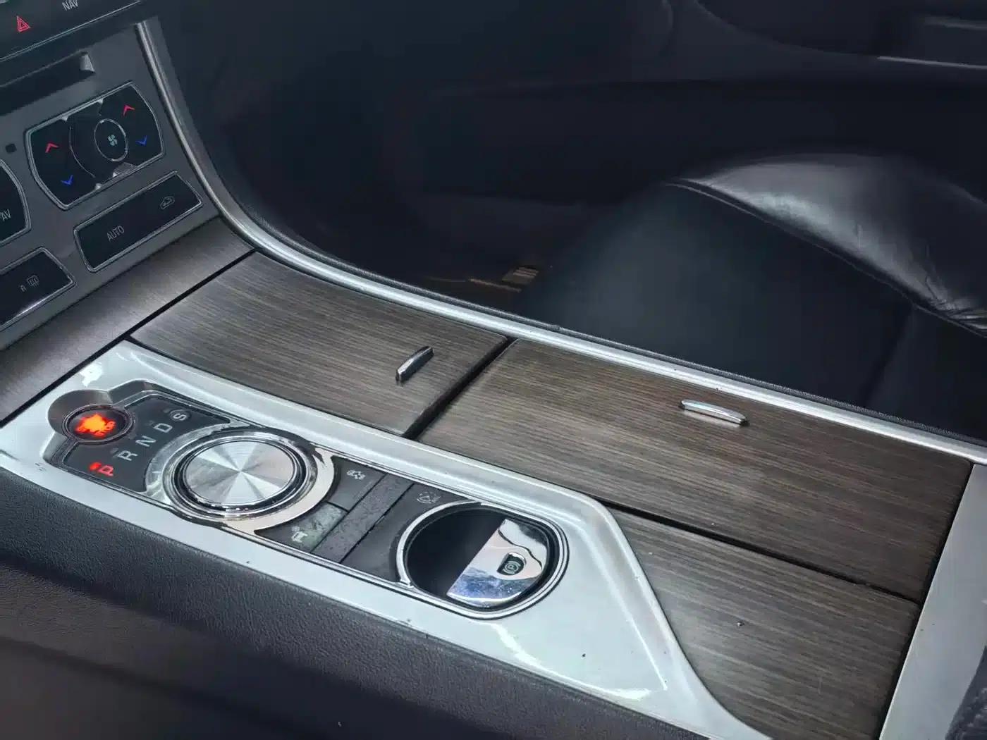 2013 Jaguar XF 2.0T Elegance Edition — миниатюра 10