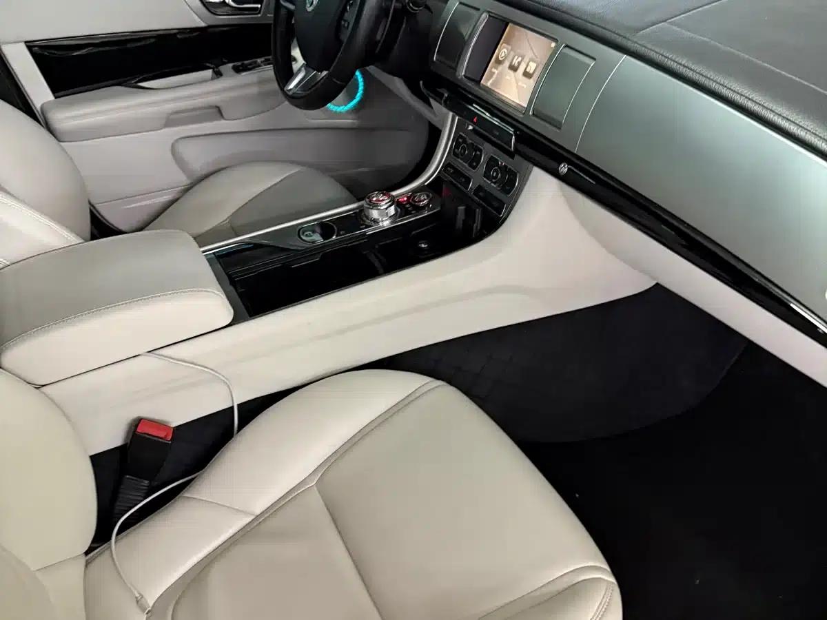 2013 Jaguar XF 3.0 SC Elegance Edition — миниатюра 8