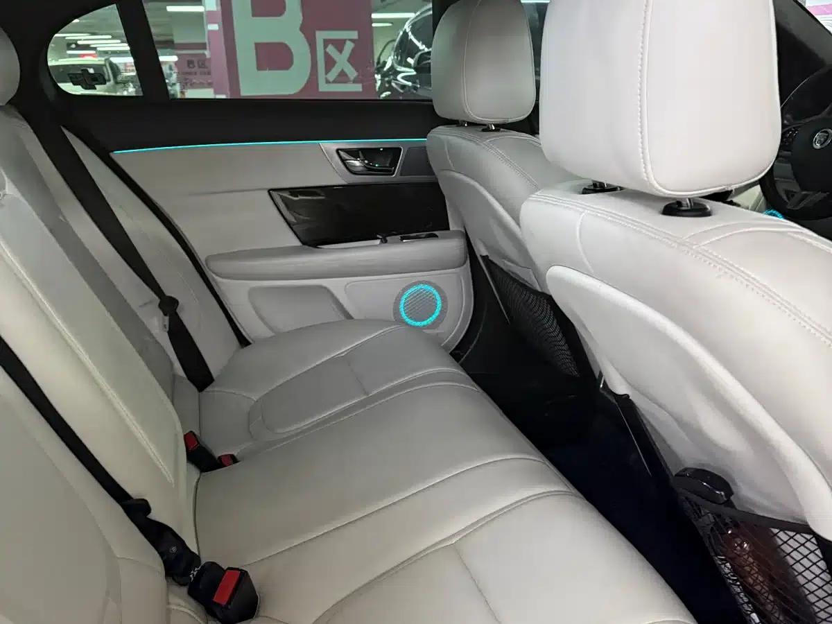 2013 Jaguar XF 3.0 SC Elegance Edition — миниатюра 10