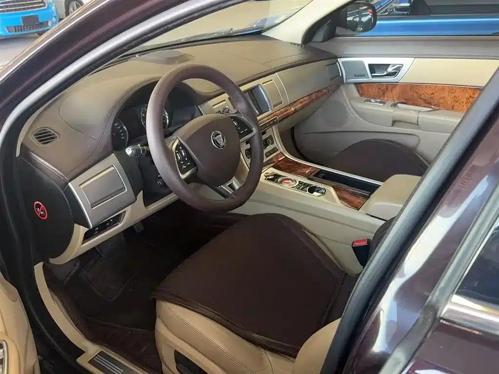 Jaguar XF 2015 XF 2.0T 80th Anniversary Edition — миниатюра 8