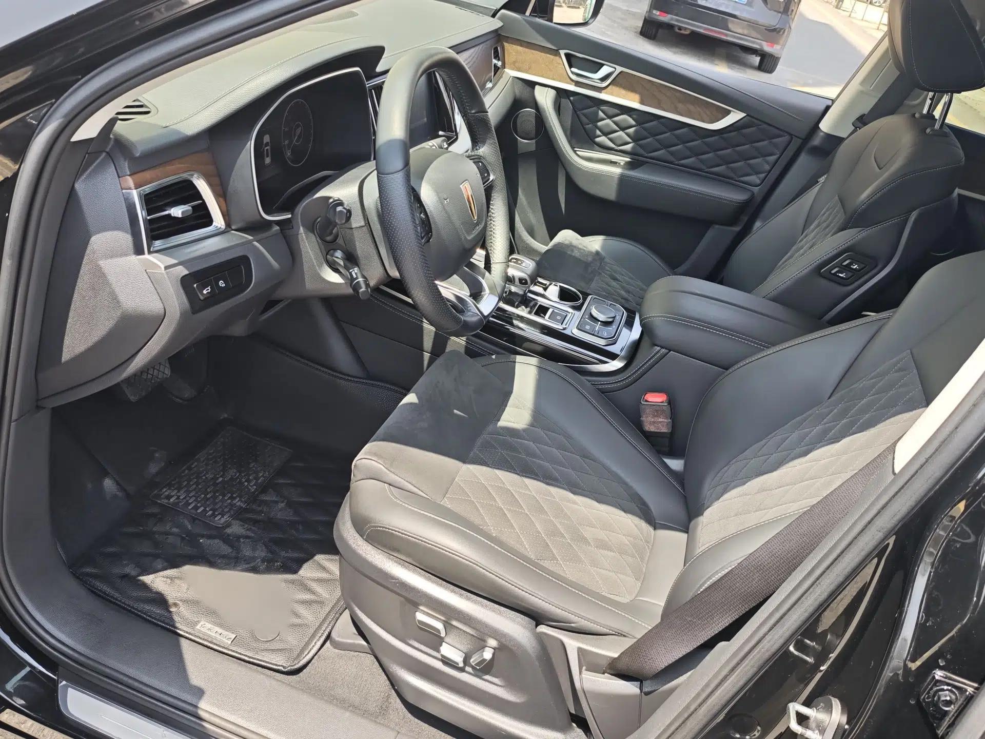 Hongqi HS7 2021 2.0T DCT Two-Wheel Drive Smart Connect Flagship Edition — миниатюра 28
