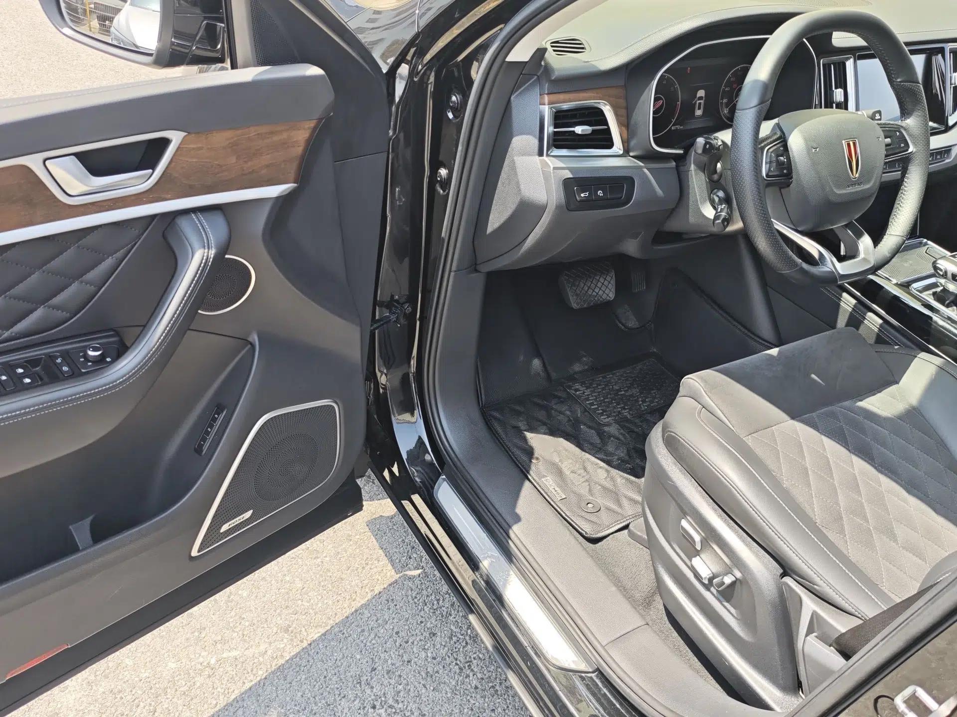 Hongqi HS7 2021 2.0T DCT Two-Wheel Drive Smart Connect Flagship Edition — миниатюра 29