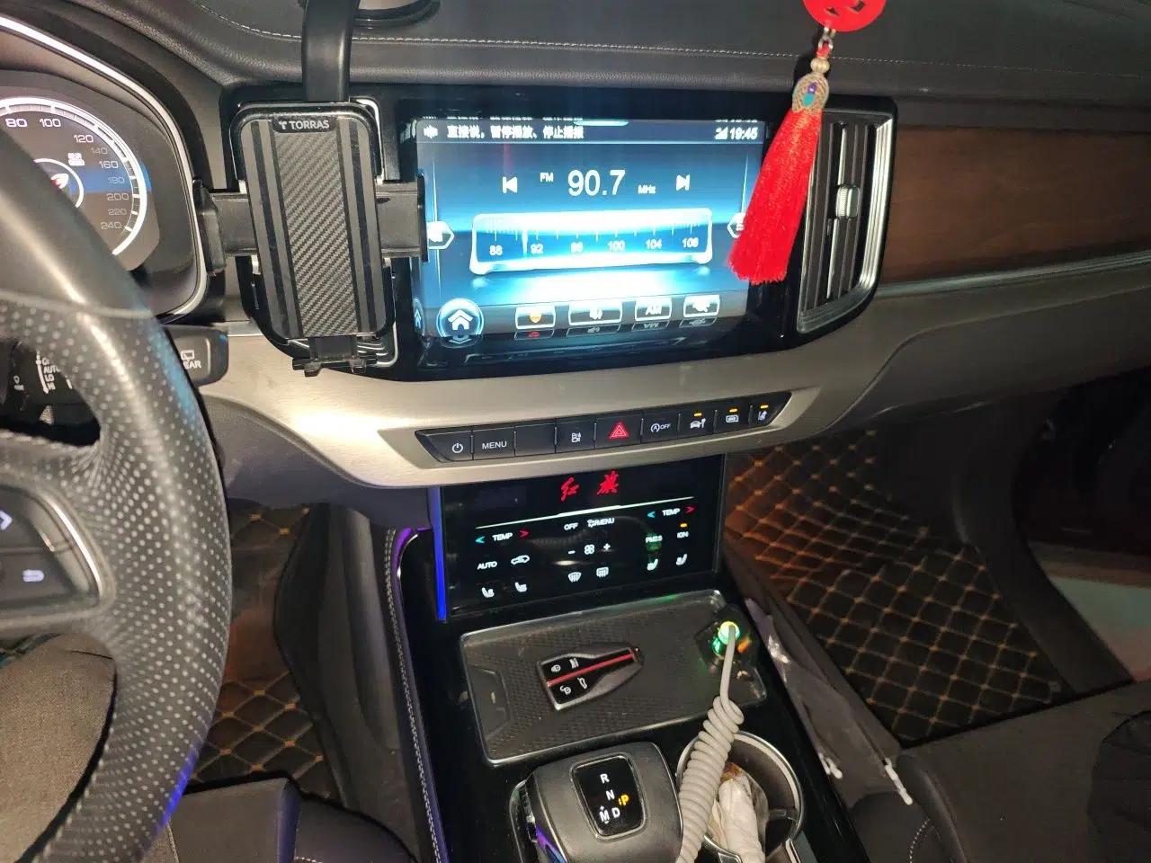 Hongqi HS7 2021 2.0T DCT Two-Wheel Drive Smart Connect Flagship Edition — миниатюра 14