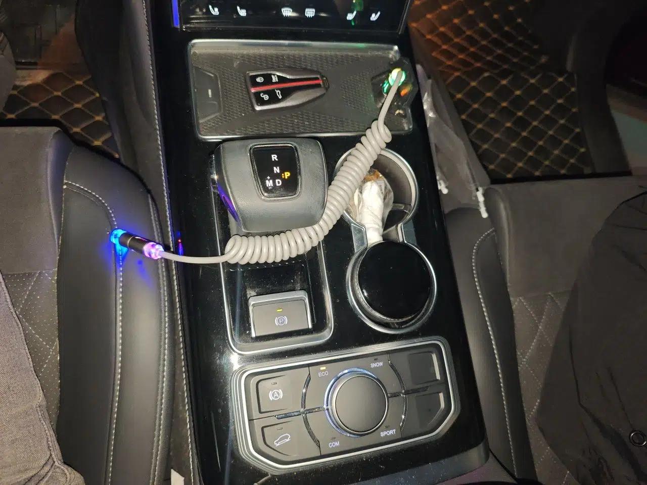 Hongqi HS7 2021 2.0T DCT Two-Wheel Drive Smart Connect Flagship Edition — миниатюра 15