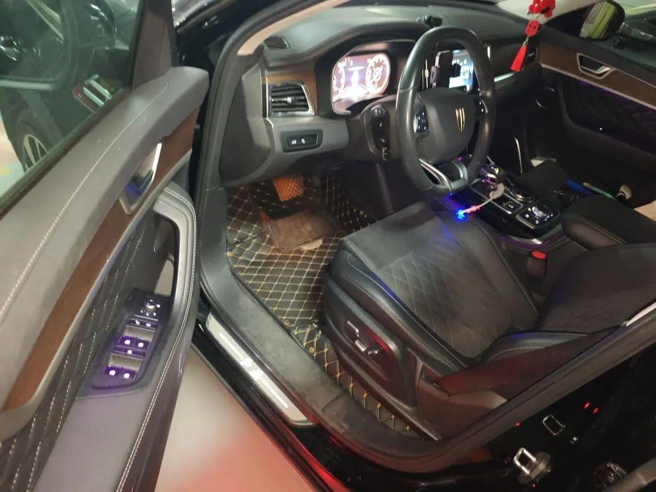 Hongqi HS7 2021 2.0T DCT Two-Wheel Drive Smart Connect Flagship Edition — миниатюра 17