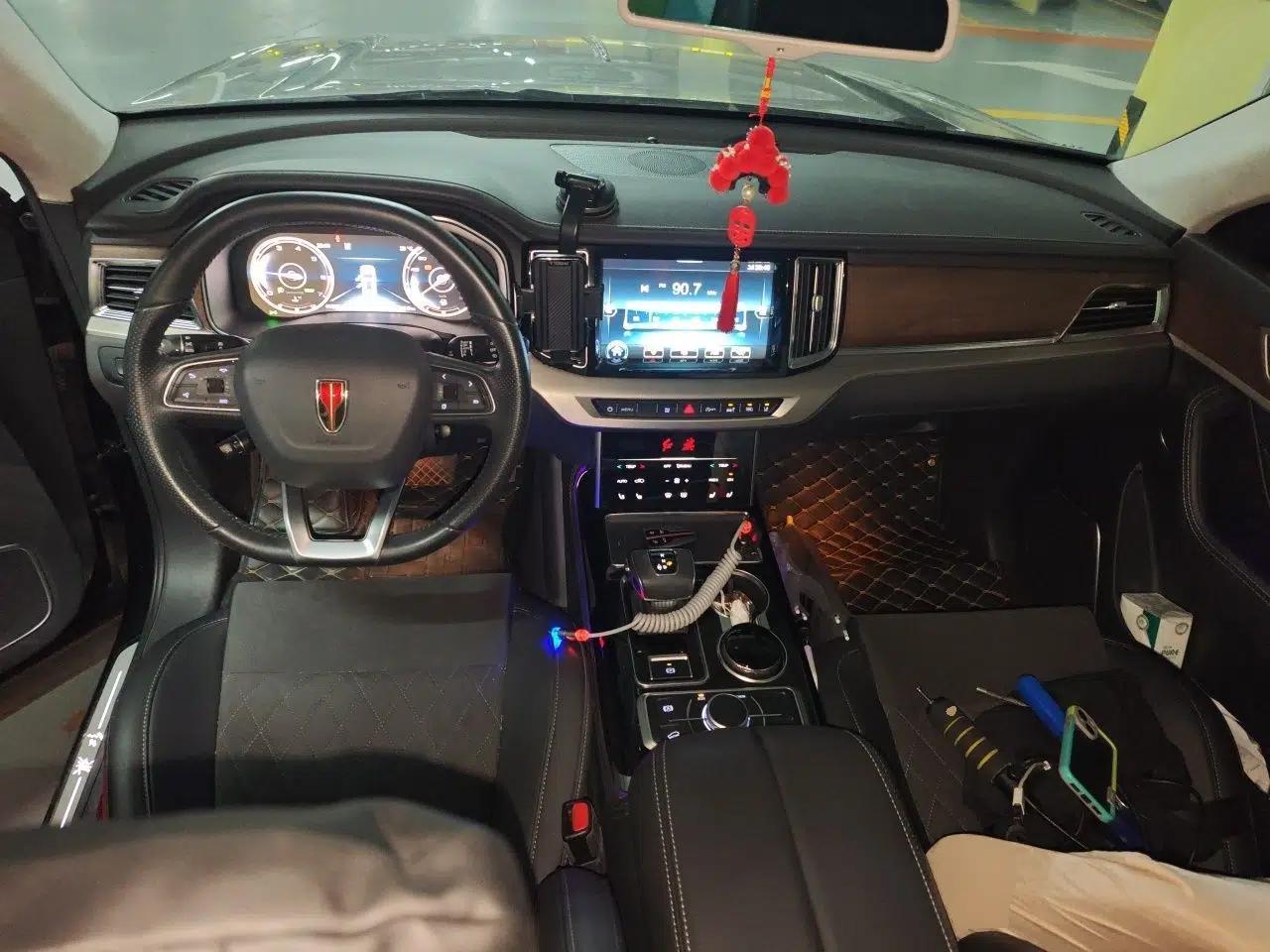 Hongqi HS7 2021 2.0T DCT Two-Wheel Drive Smart Connect Flagship Edition — миниатюра 10