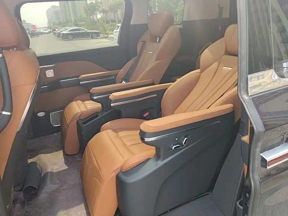 Hongqi HQ9 PHEV 2024 2.0T Four-Wheel Drive Business Edition — миниатюра 20