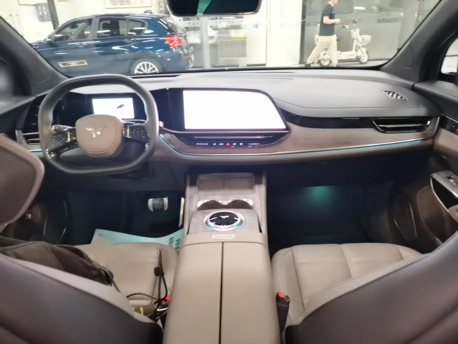 Hongqi Tiangong 08 2025 680 All-Wheel Drive Smart Selection Edition — миниатюра 13