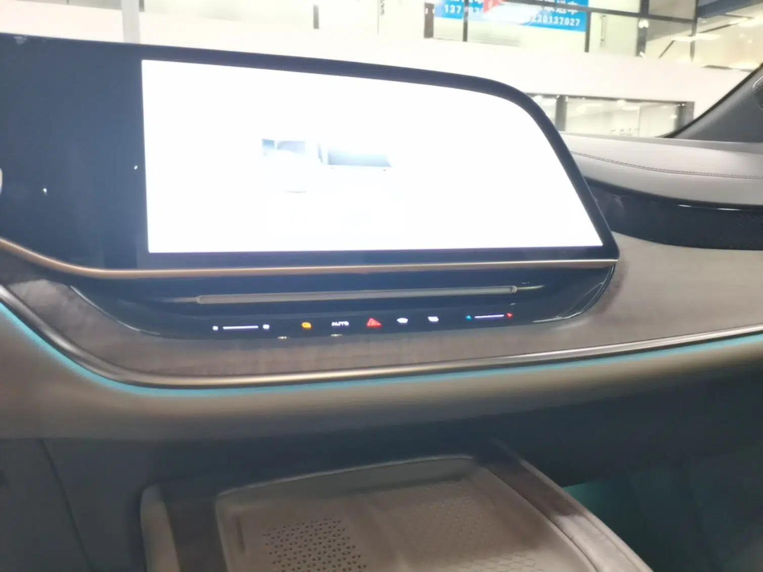 Hongqi Tiangong 08 2025 680 All-Wheel Drive Smart Selection Edition — миниатюра 16