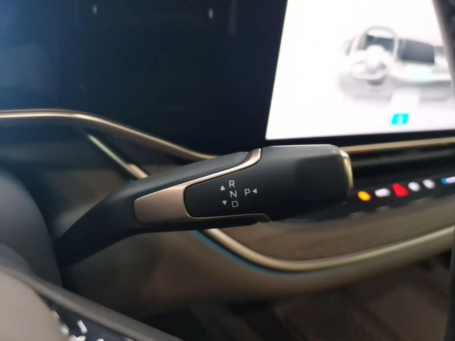 Hongqi Tiangong 08 2025 680 All-Wheel Drive Smart Selection Edition — миниатюра 17