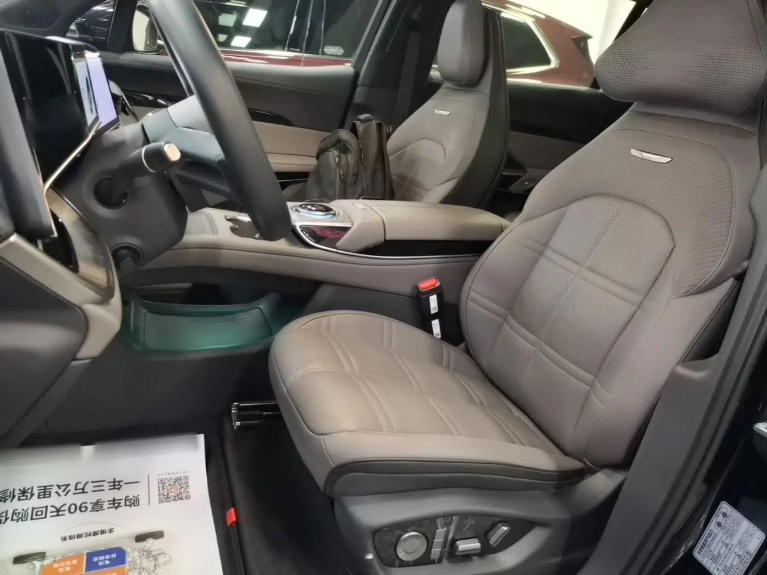 Hongqi Tiangong 08 2025 680 All-Wheel Drive Smart Selection Edition — миниатюра 18