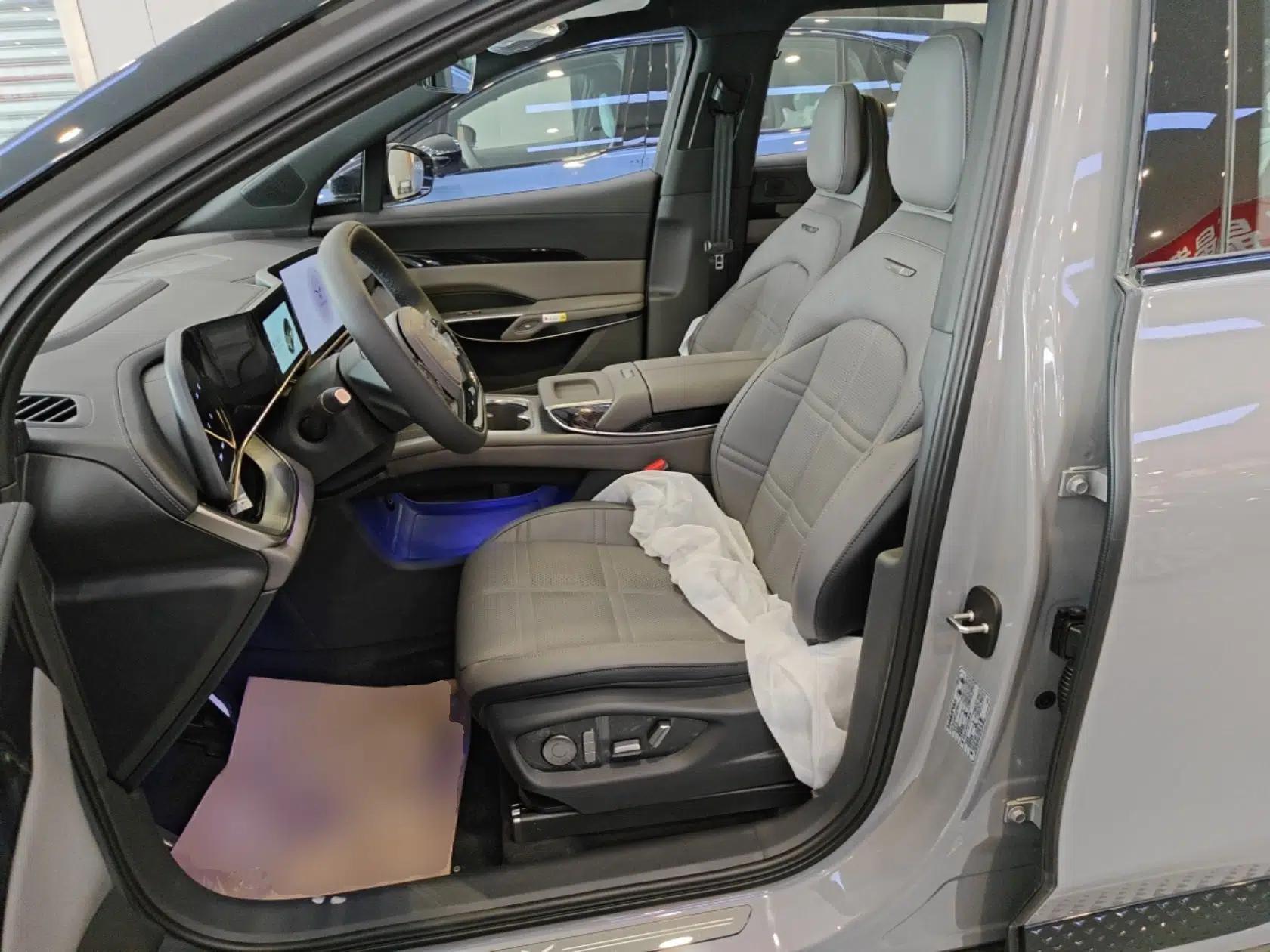 Hongqi Tiangong 08 2025 605 Pioneer Edition — миниатюра 18