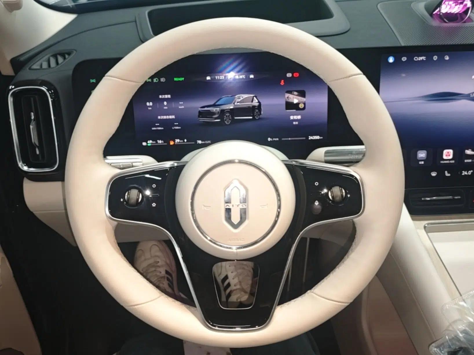 Hima AITO M8 2025 Extended-Range Max+ Version 53.4 kWh 5-Seater Edition — миниатюра 14