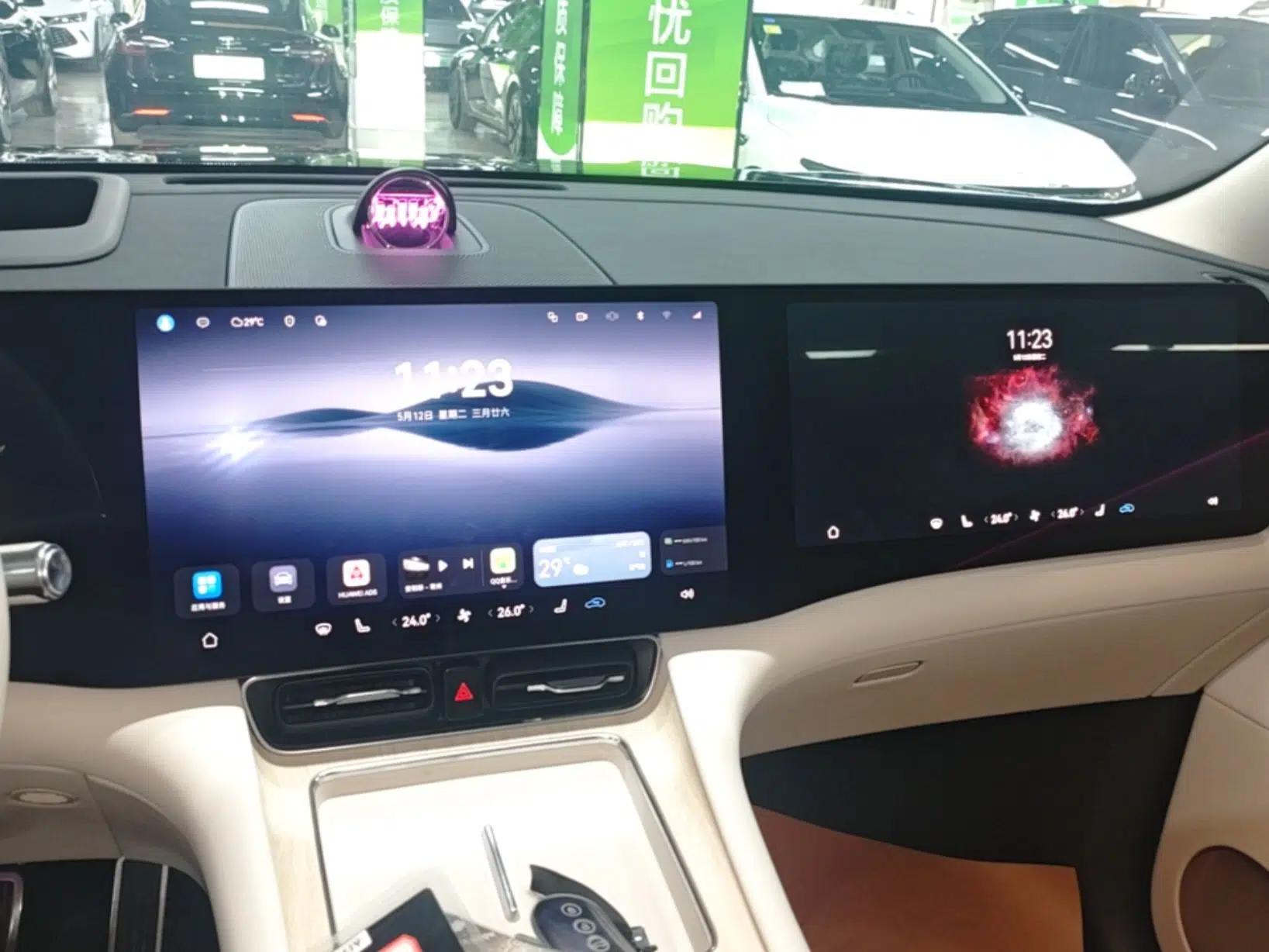 Hima AITO M8 2025 Extended-Range Max+ Version 53.4 kWh 5-Seater Edition — миниатюра 16